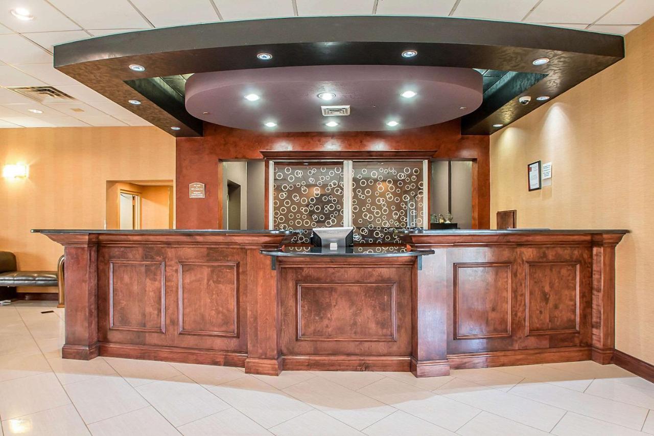 Clarion Inn Elmhurst - Oak Brook Near I-88, I-290, I-294 Bagian luar foto