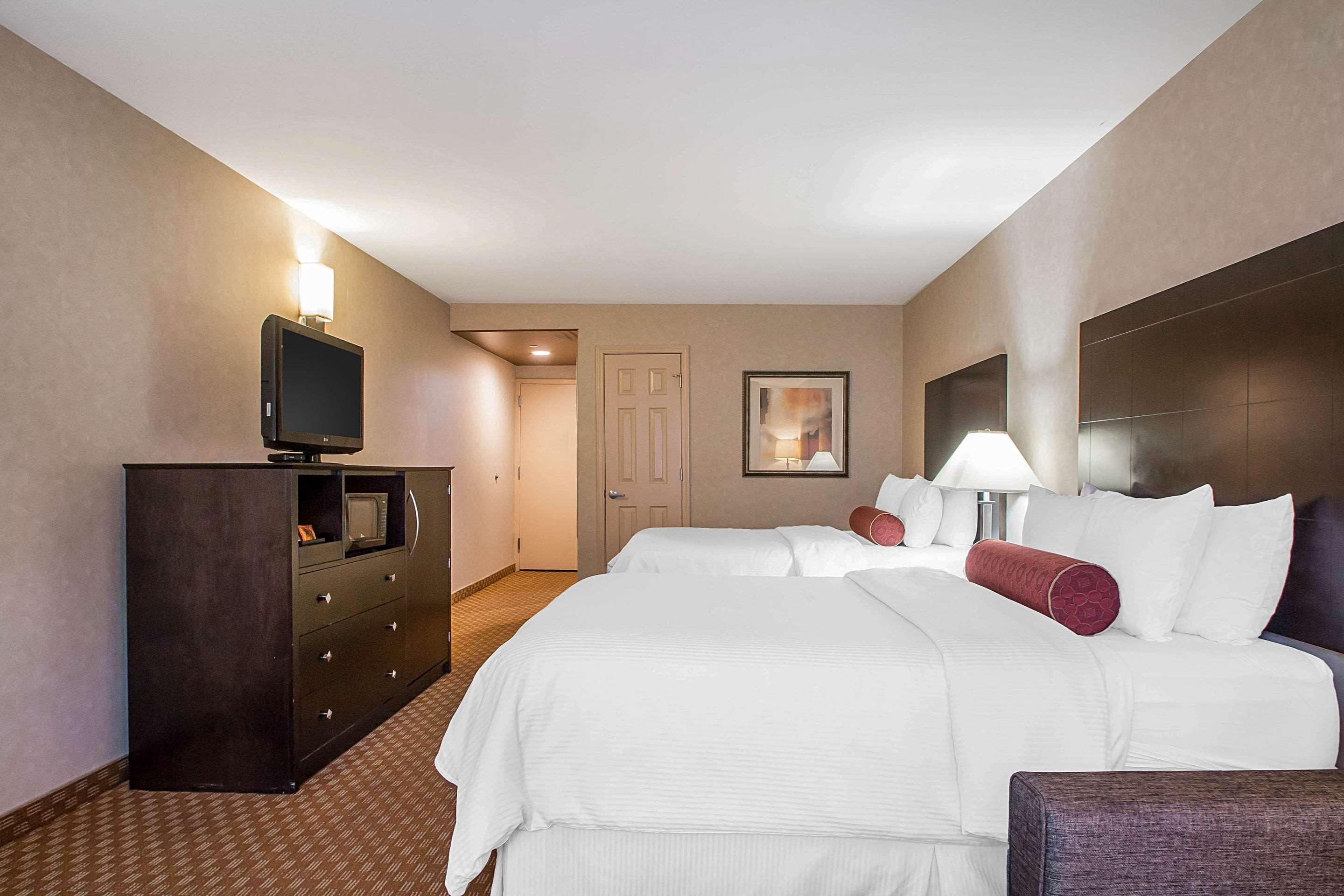Clarion Inn Elmhurst - Oak Brook Near I-88, I-290, I-294 Bagian luar foto