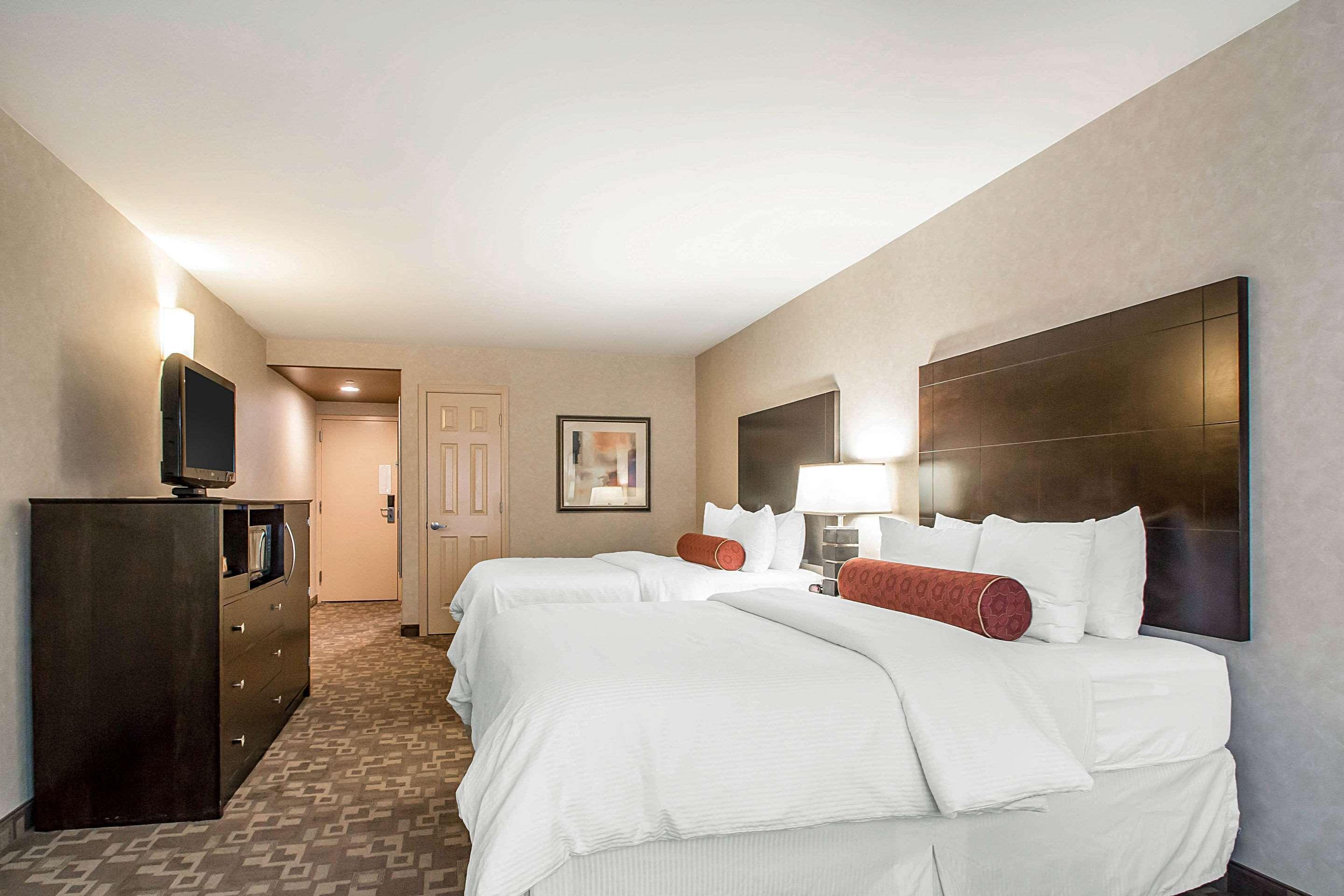 Clarion Inn Elmhurst - Oak Brook Near I-88, I-290, I-294 Bagian luar foto