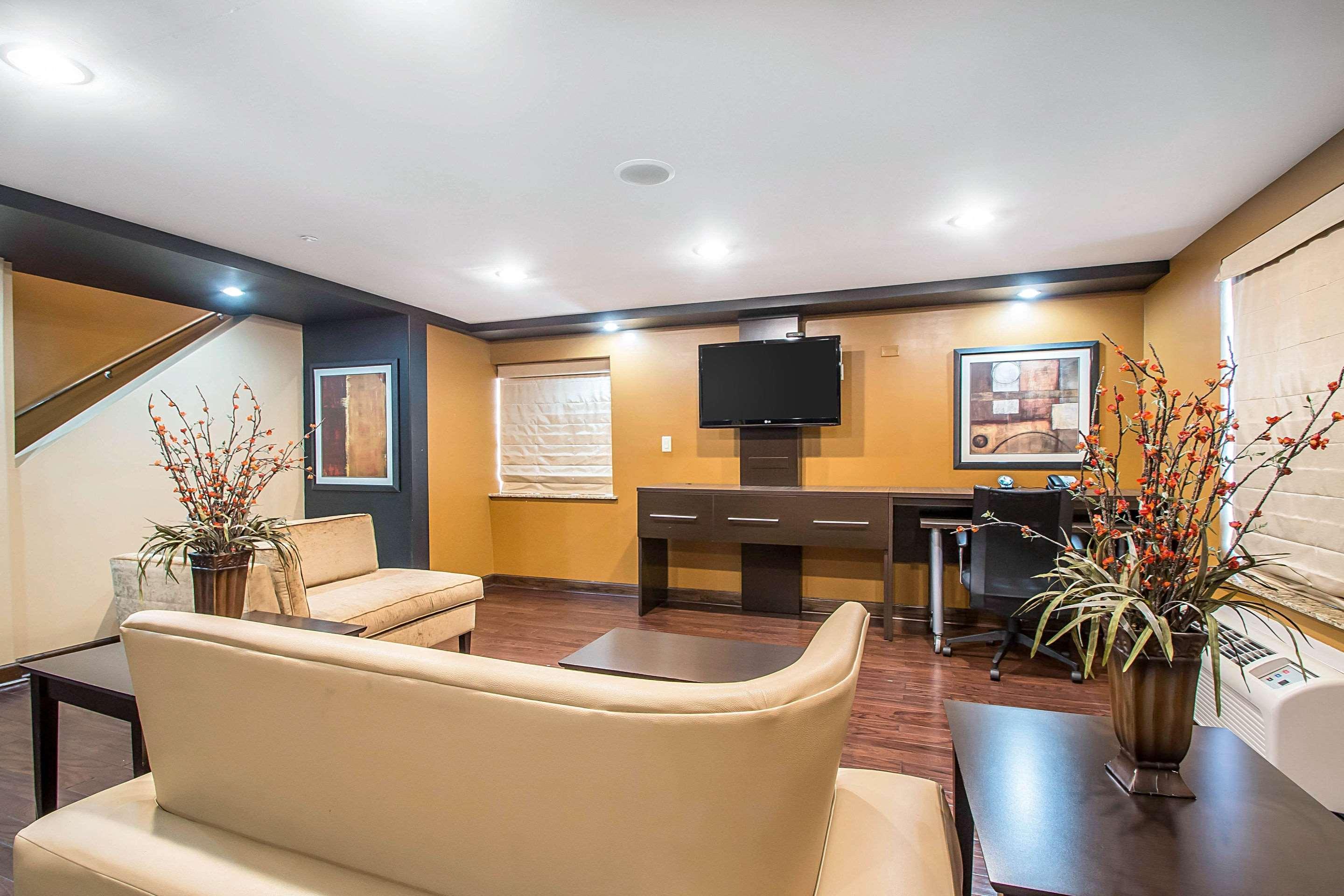 Clarion Inn Elmhurst - Oak Brook Near I-88, I-290, I-294 Bagian luar foto