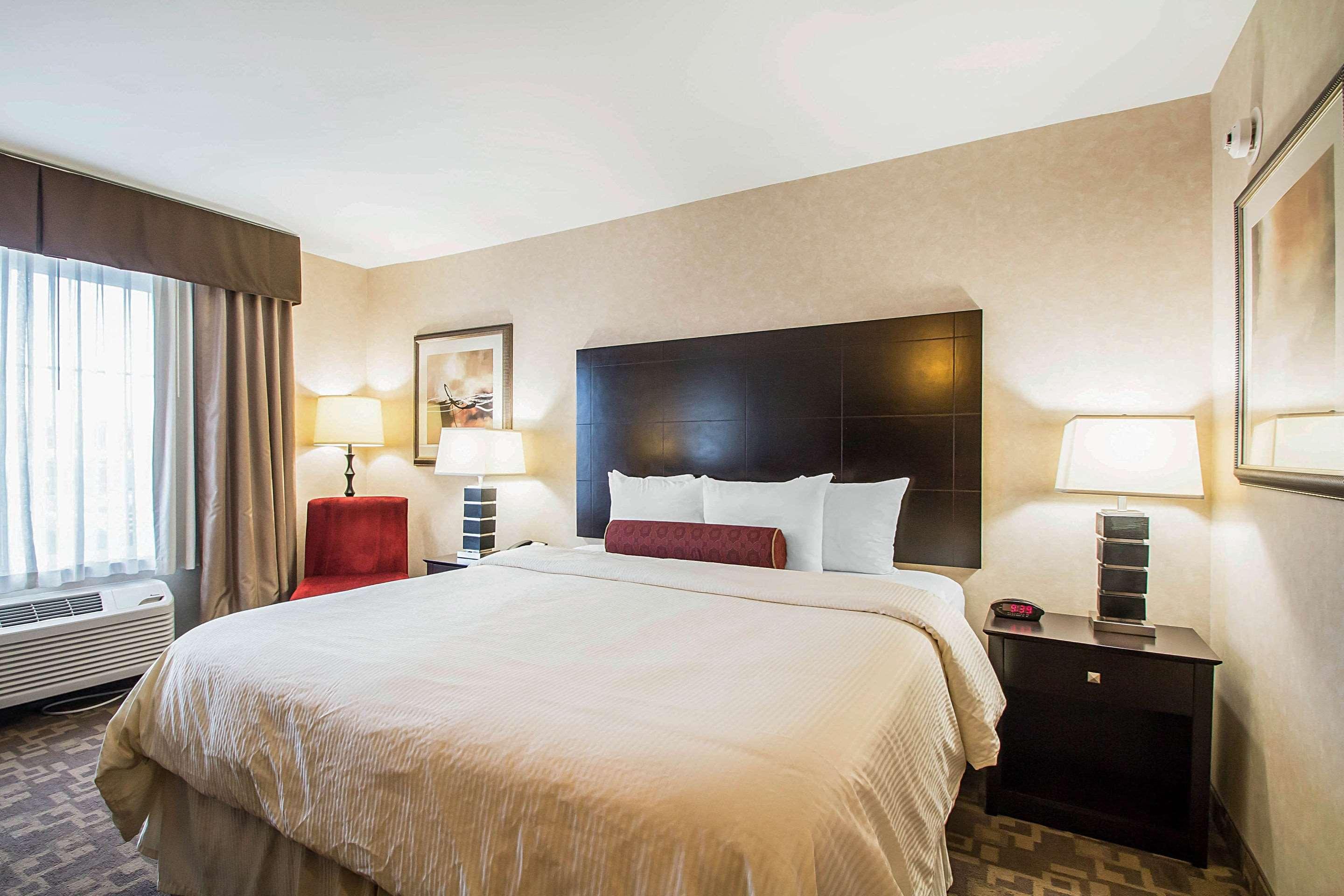 Clarion Inn Elmhurst - Oak Brook Near I-88, I-290, I-294 Bagian luar foto