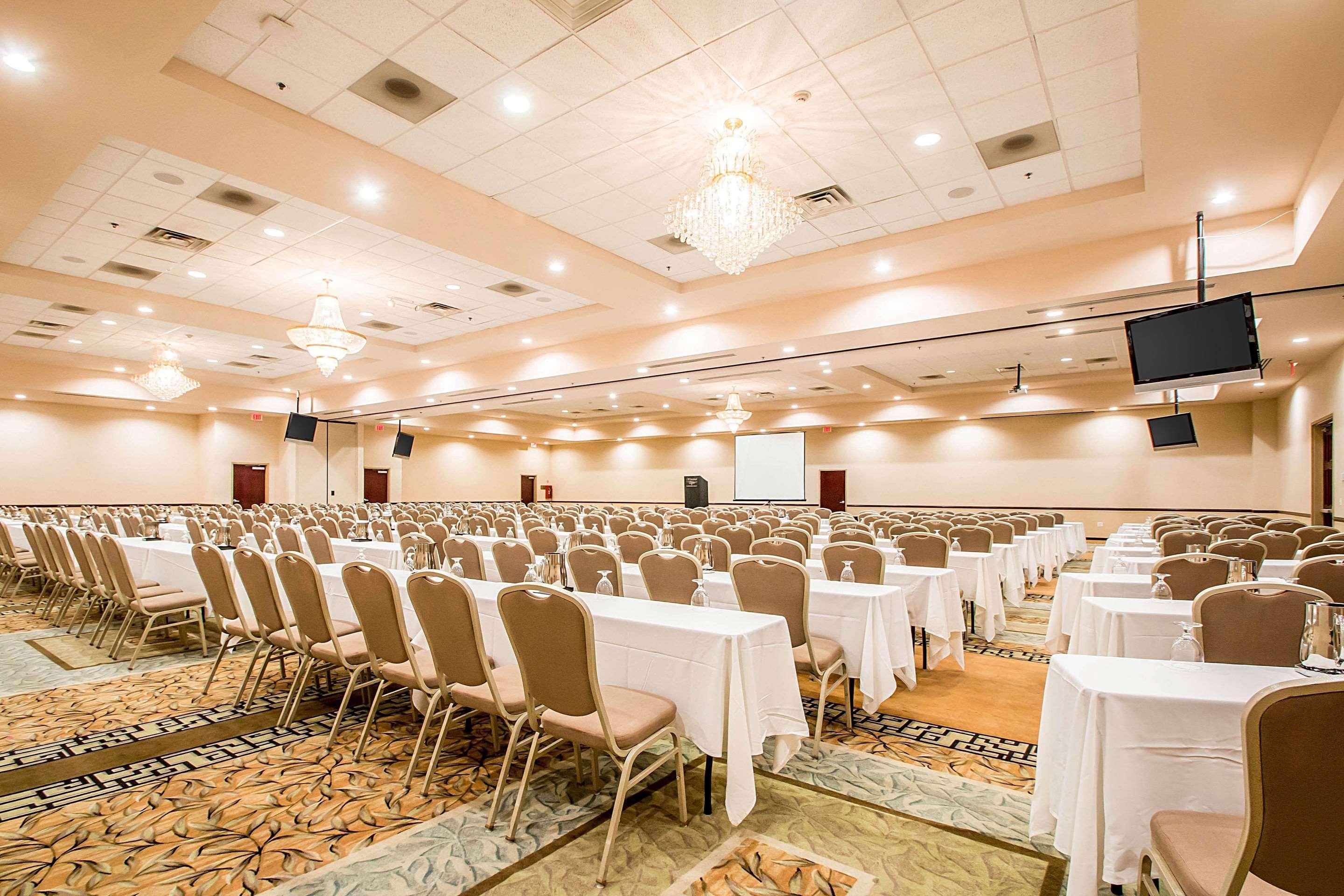 Clarion Inn Elmhurst - Oak Brook Near I-88, I-290, I-294 Bagian luar foto