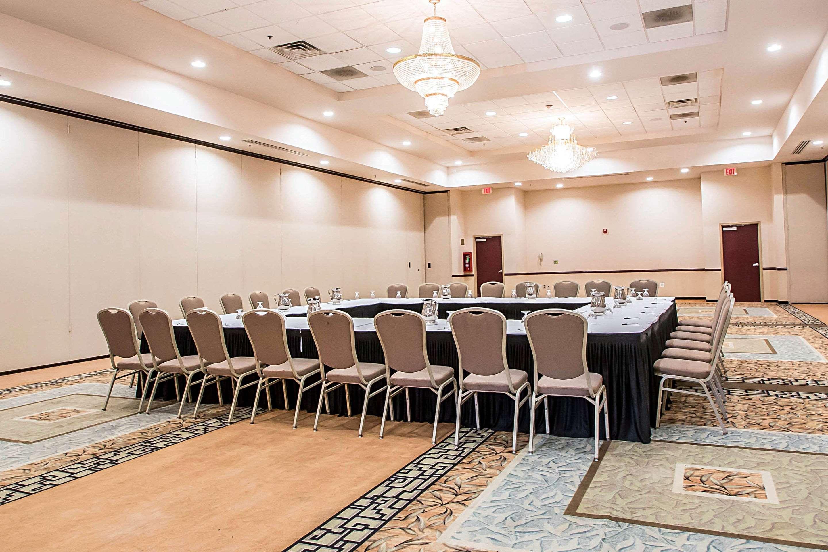 Clarion Inn Elmhurst - Oak Brook Near I-88, I-290, I-294 Bagian luar foto